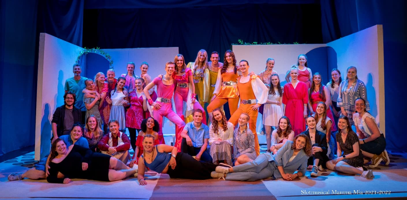 Mamma Mia — cast en crew, 2022